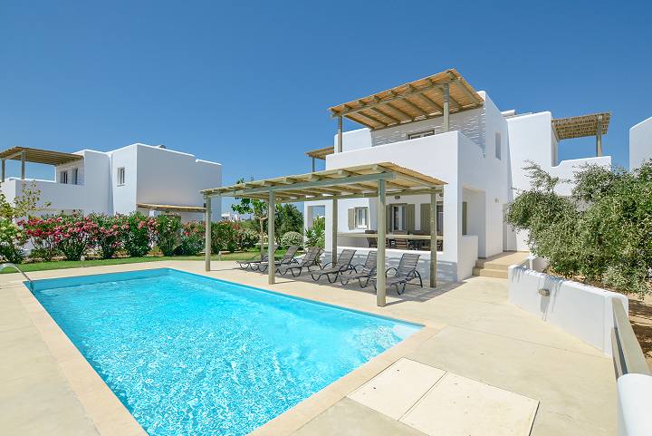 Sea and Olives Villas and Suites in Naxos